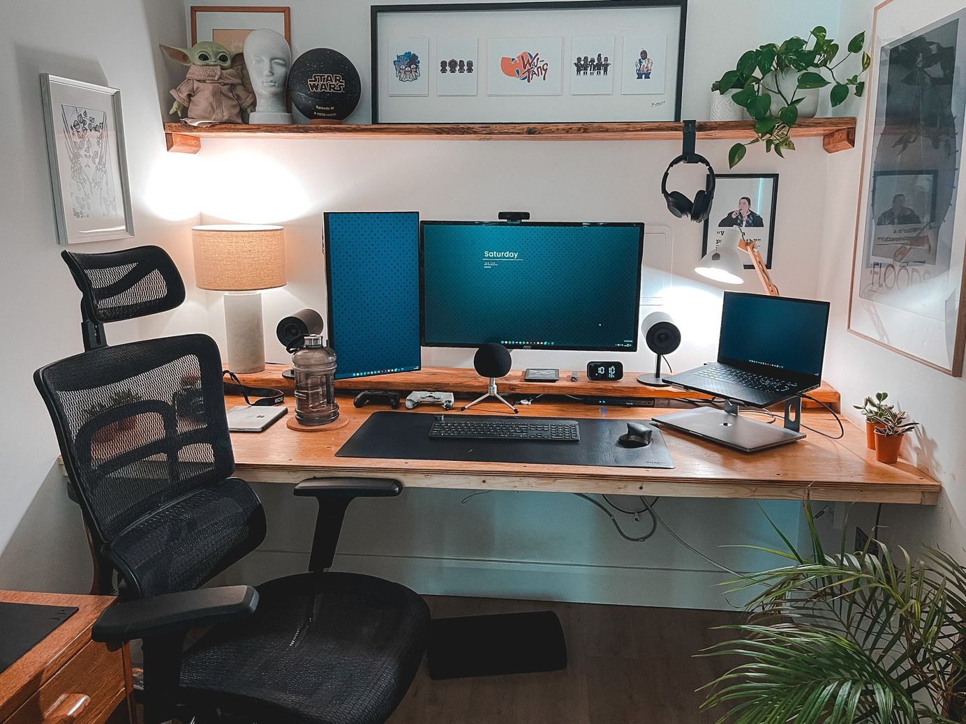 How to Create a Perfect Work From Home Desk Setup